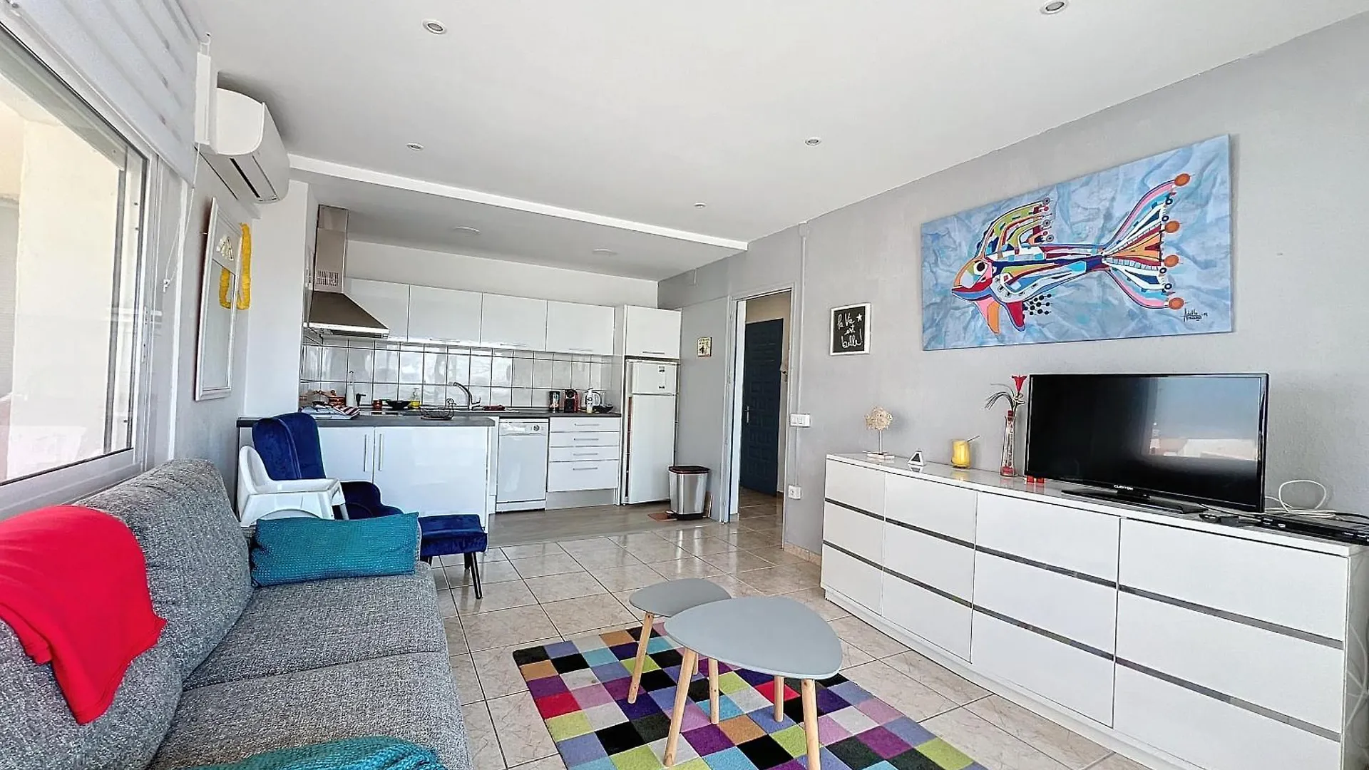 Gran Canal - Apartamento Visto Al Mar, 50 M De La Roses 0*,  Spanien
